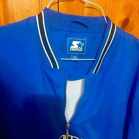 Men’s Kentucky Pullover - Medium - Picture 3 of 9